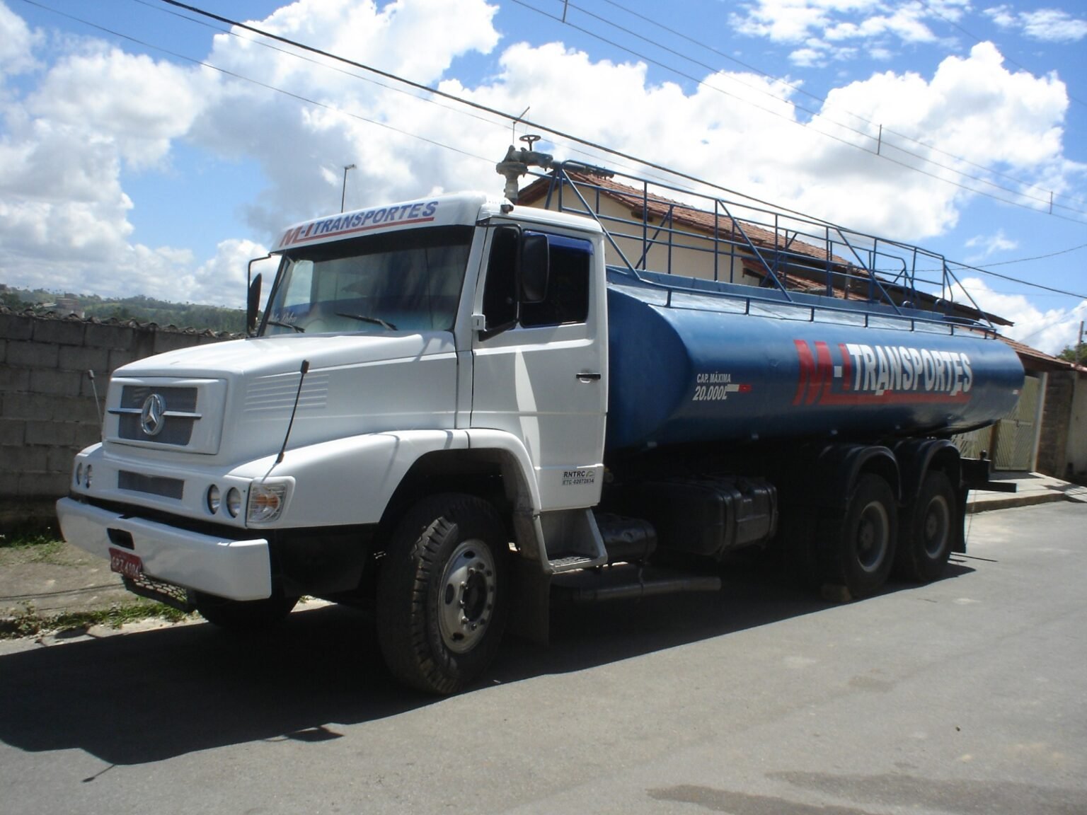 WhatsApp Image 2025-11-17 at 18.59.55 (1)